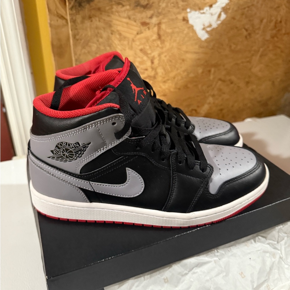 Nike Air Jordan Retro 1